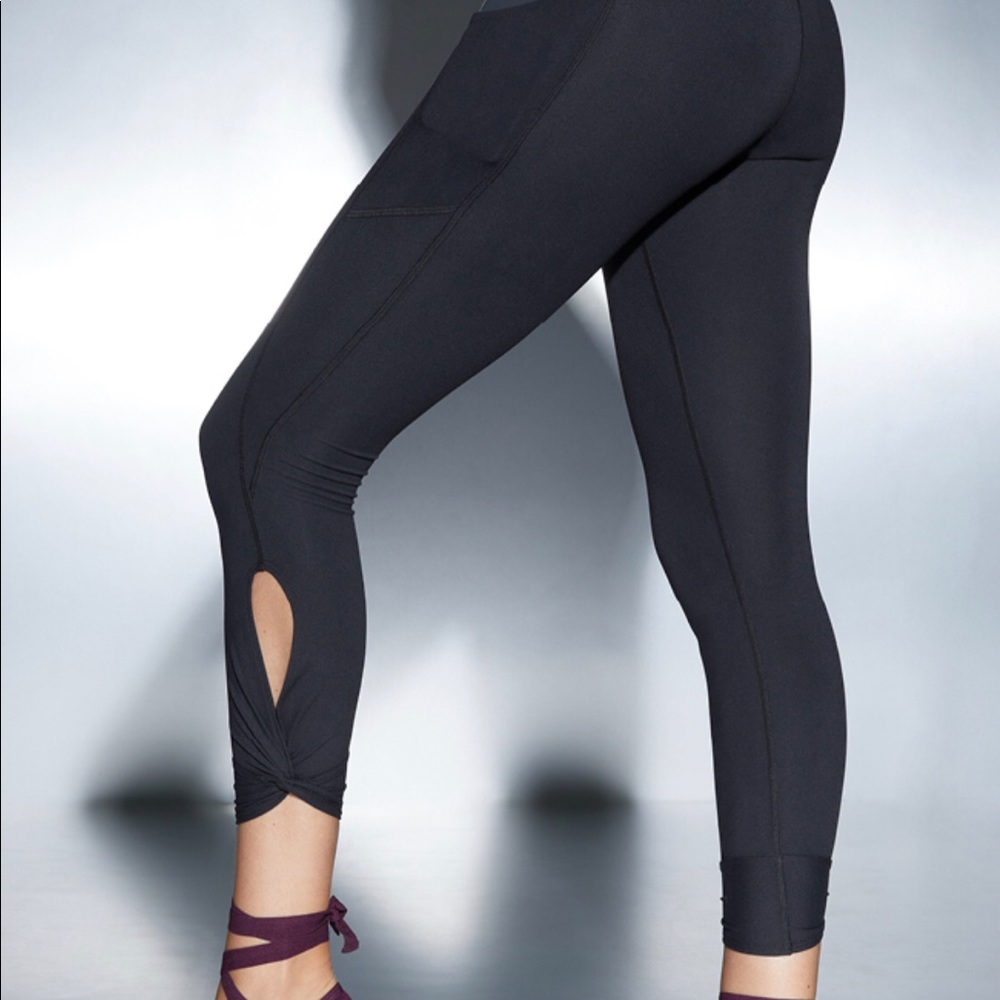 Fabletics Oasis High Waisted Leggings Worn once!
